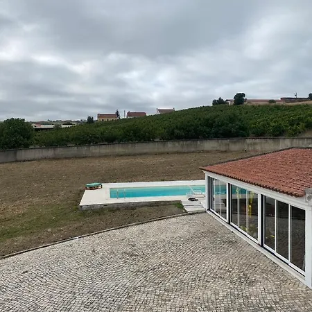 Casa Da Azinhaga ألينكوير